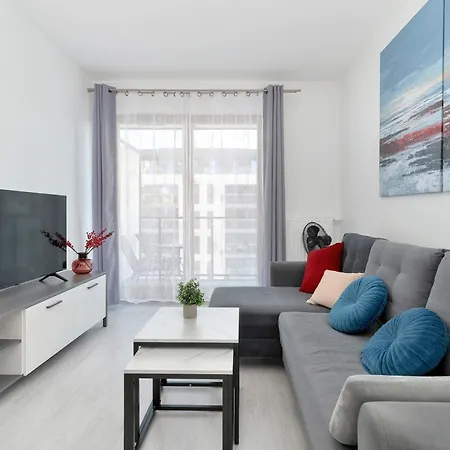 Comfortable With Access To The Gym And Parking By Renters * Gdansk